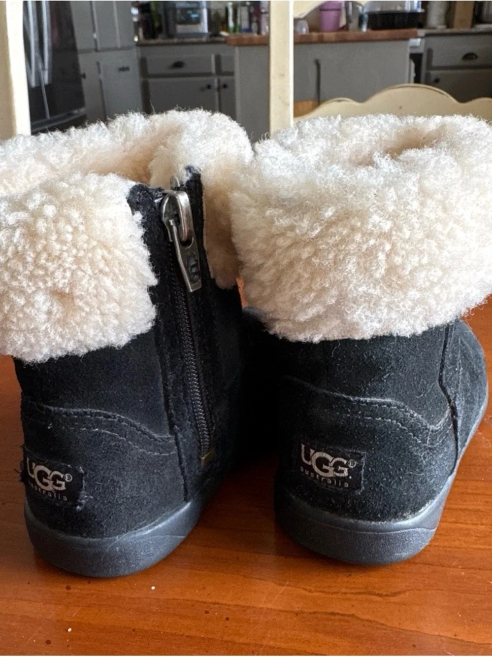 UGG Black Kids Suede Boots with Cream Faux-Shearling Cuff Size 7